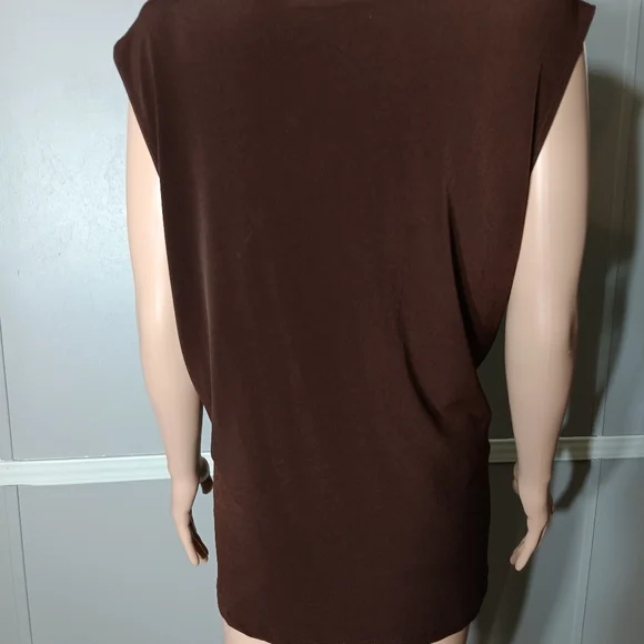Size 3X brown tank top blouse. - Picture 4 of 8